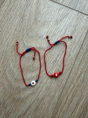 Friendship bracelets